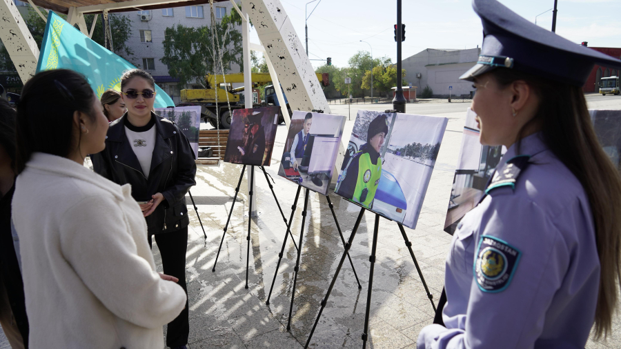Фотовыставка «Закон и порядок» открылась в Семее