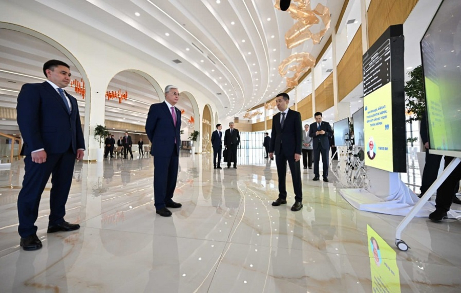 Глава государства ознакомился с деятельностью Tulip Hall