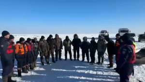 Алакөлде мұз жарылып, 25 балықшы жағалауға жеткізілді