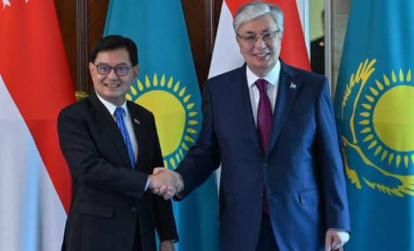 Президент Сингапур премьерінің орынбасарымен кездесті