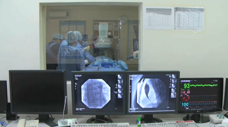 Түркістанда жас қыздың асқазанынан 1 келі шаш шықты