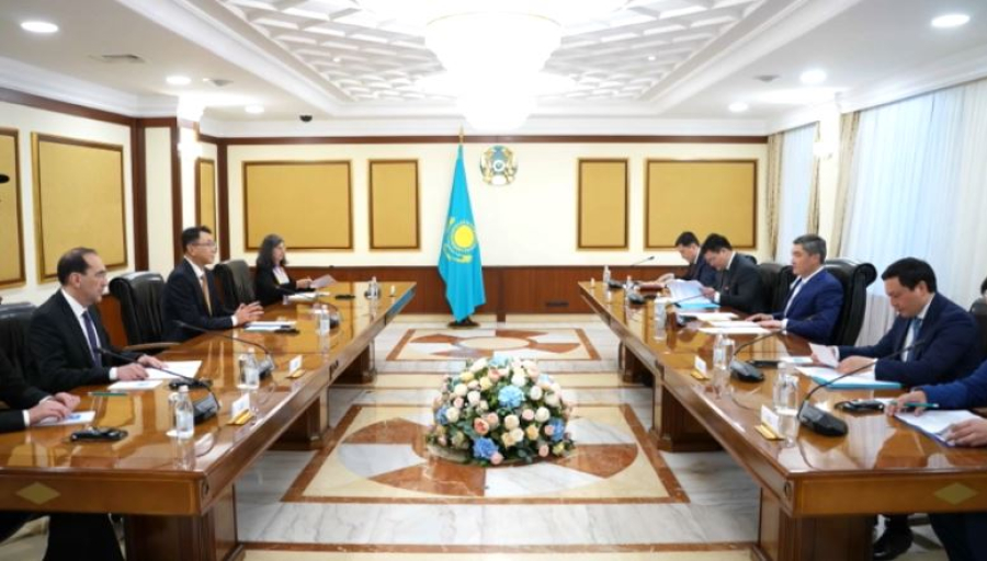 Үкімет басшысы Дүниежүзілік банктің вице-президентімен кездесті