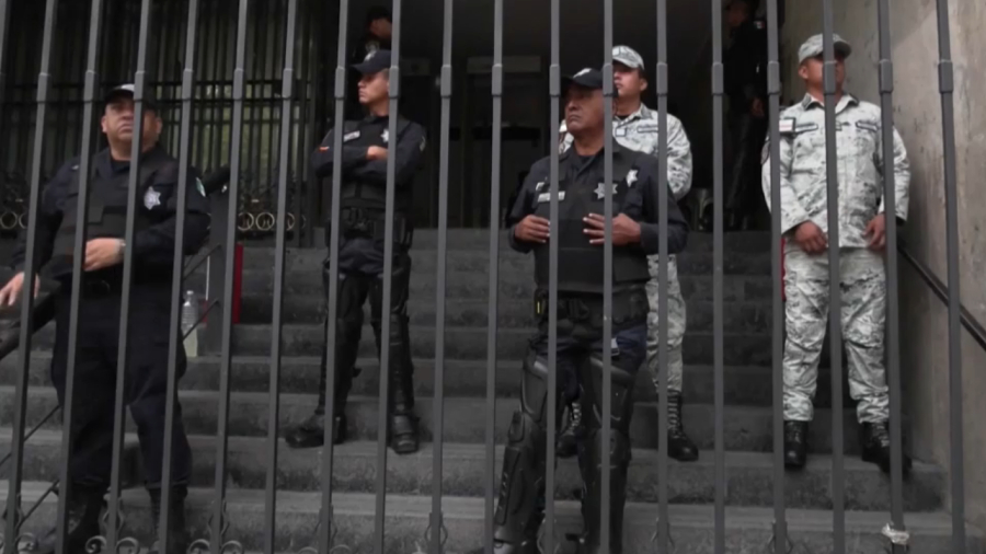 No comment: протесты парализовали Мехико