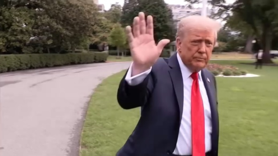 Трамп передал привет Токаеву