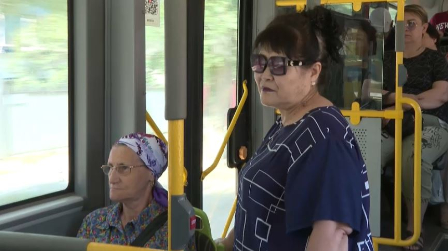 В общественном транспорте звучат произведения Абая