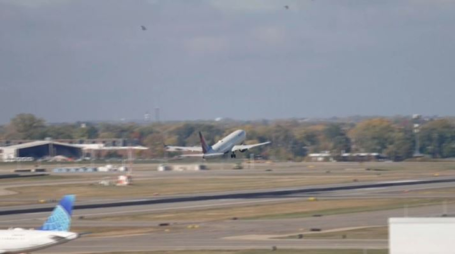 Задержки рейсов продолжаются в США