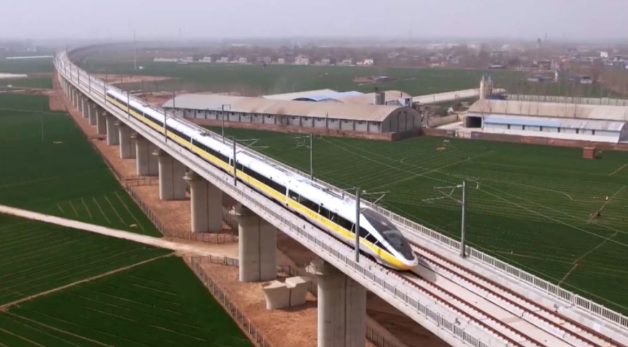 Қытайда әлемдегі ең жылдам пойыз шешуші сынақтан өтті