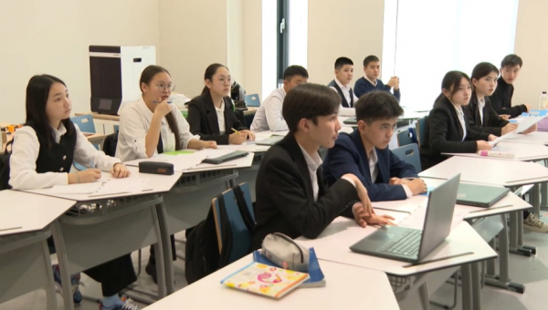 «КазМунайГаз» финансирует обучение детей из Мангистау