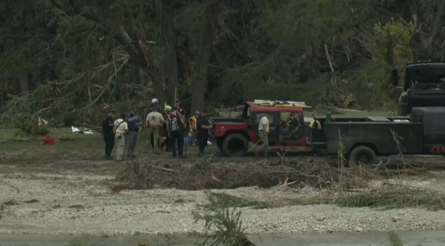 Число жертв наводнений в Техасе превысило 130