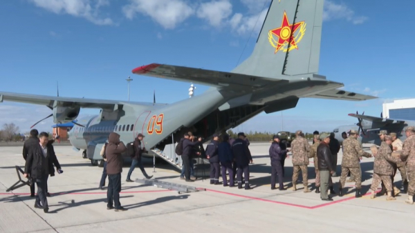 Гумпомощь в Петропавловск доставили военным бортом