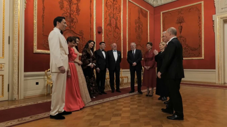 Токаев и Путин поблагодарили казахстанских артистов