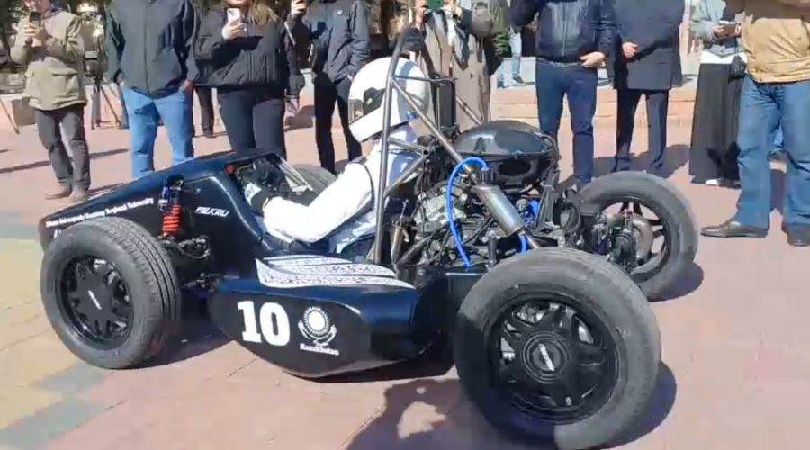 Қостанайлық студенттер жарыс көлігін құрастырды