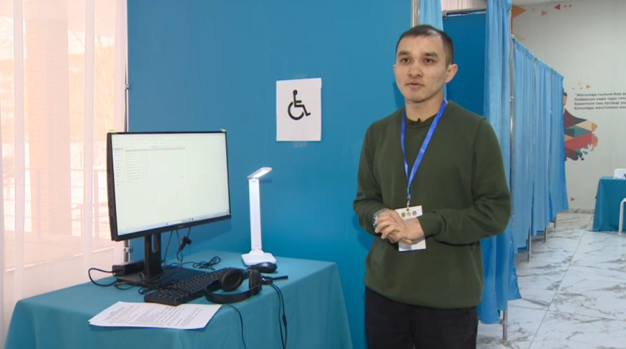 На участках создали условия для голосования людей с инвалидностью