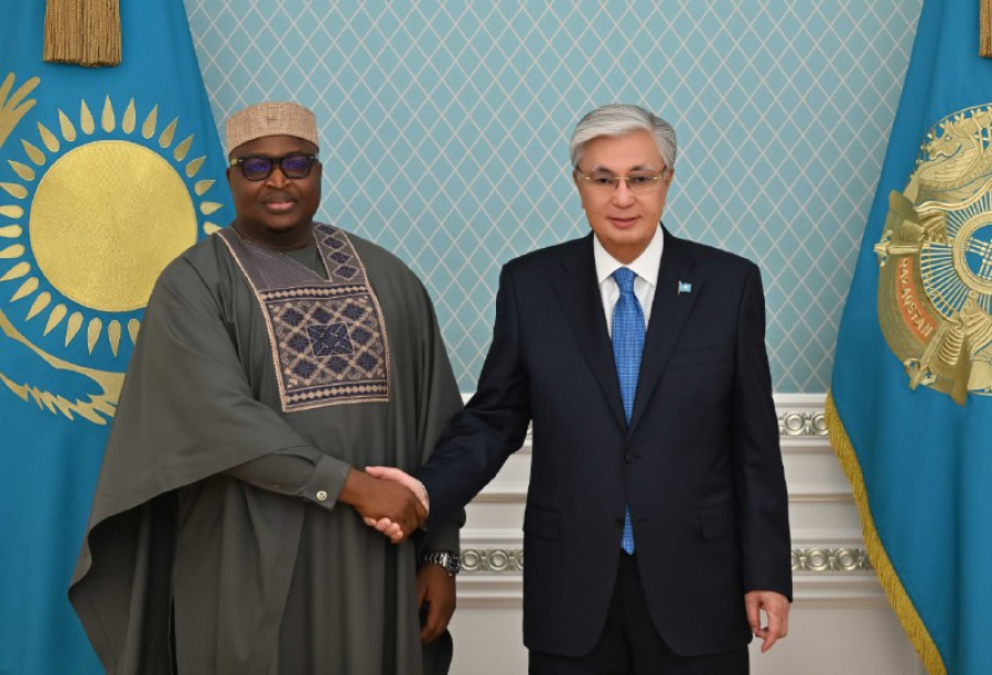 Глава государства принял спецпосланника Президента Сьерра-Леоне