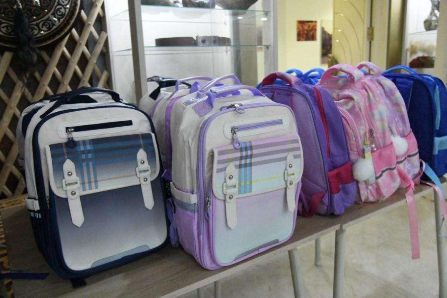 Более 8500 детей получат бесплатные школьные принадлежности в Астане