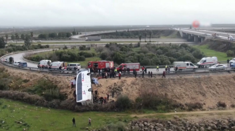 Түркияда автобус апатынан сегіз адам көз жұмды