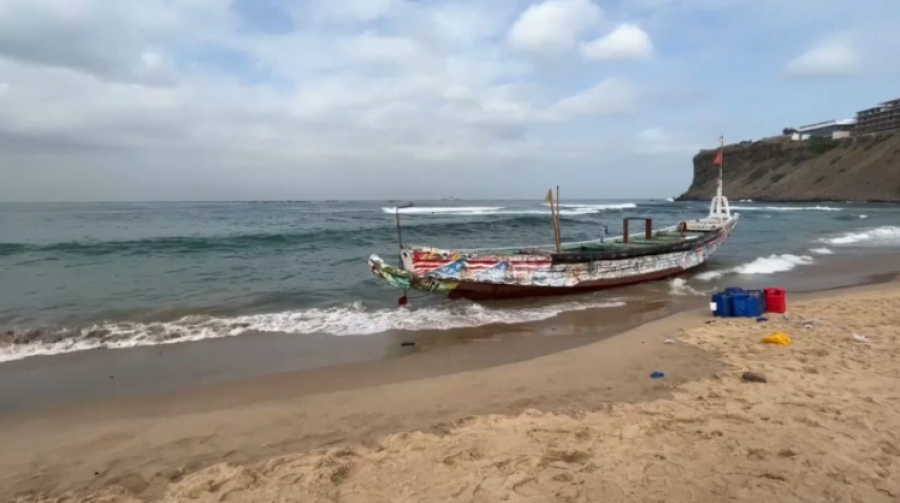 17 человек погибли во время крушения лодки в Сенегале