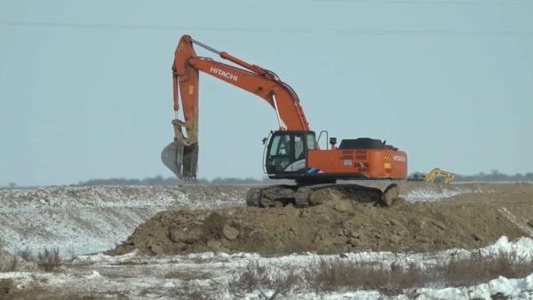 Қызылқоға ауданында бөгеттерді нығайту жұмыстары жүріп жатыр