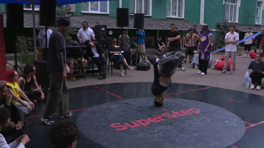 Үздік көше бишілері Оңтүстік Кореяға жолдама алады