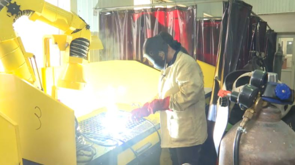 Больше 12 тысяч студентов обучают рабочим специальностям в Жамбылской области