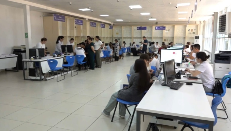 МНВО выделило 500 грантов для выпускников Атырауской области