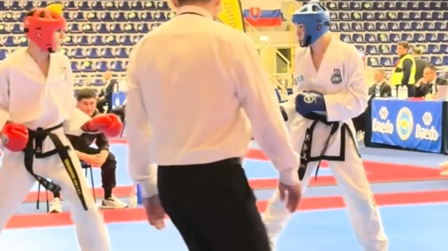 Казахстанцы завоевали 39 медалей на ЧМ по таеквондо ITF в Италии