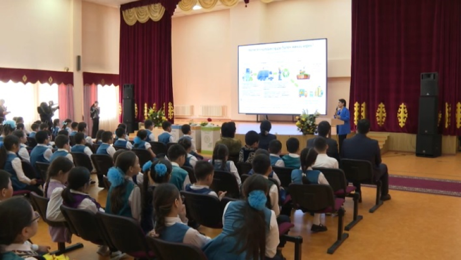 Экологическая акция «Таза Like» проходит в Астане