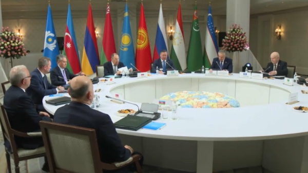 Заседание Совета министров иностранных дел СНГ проходит в Алматы