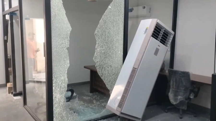 Пәкістанда 200-ден астам тұтқын түрмеден қашып кетті