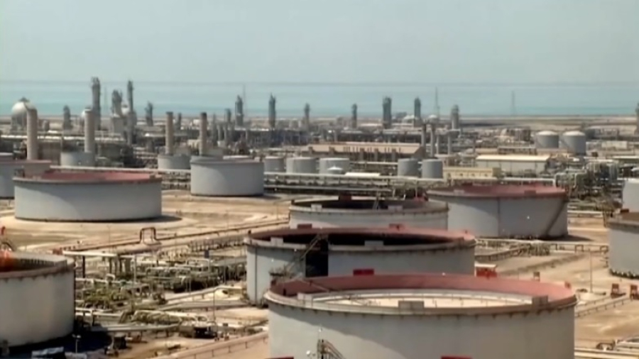 Нефть дорожает на фоне продления морской блокады Ирана