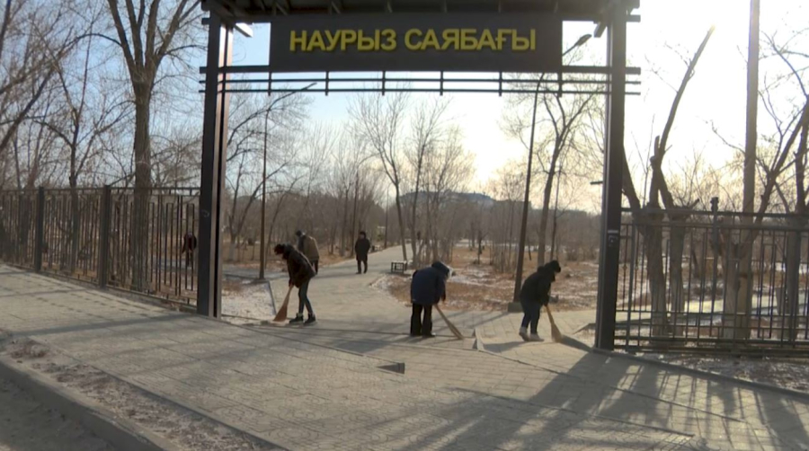 Жезқазғанда жастар саябақты ретке келтірді