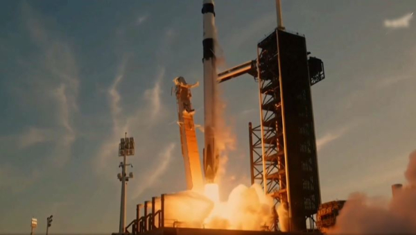 Crew Dragon отправился к застрявшим на МКС астронавтам NASA