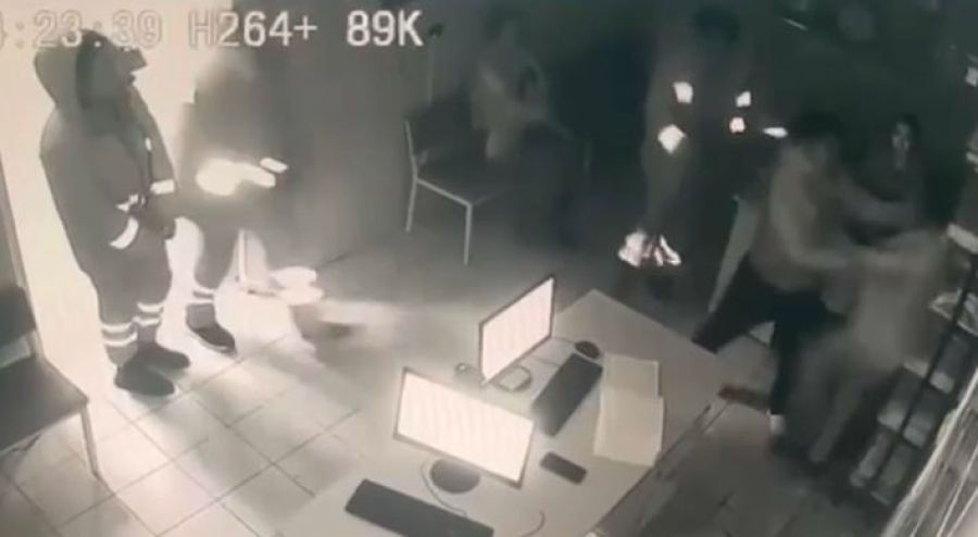 Пациент напал на медработника в Уральске