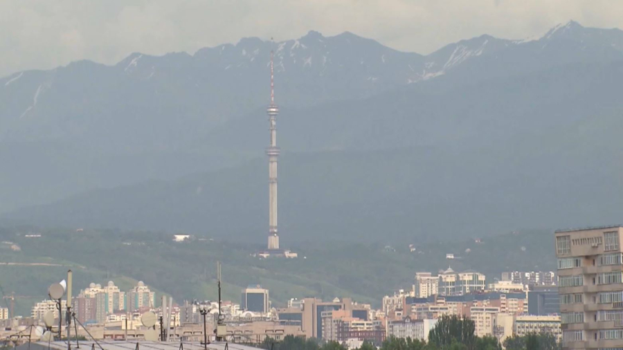 Алматыда бойжеткен биік ғимараттан құлап кетті