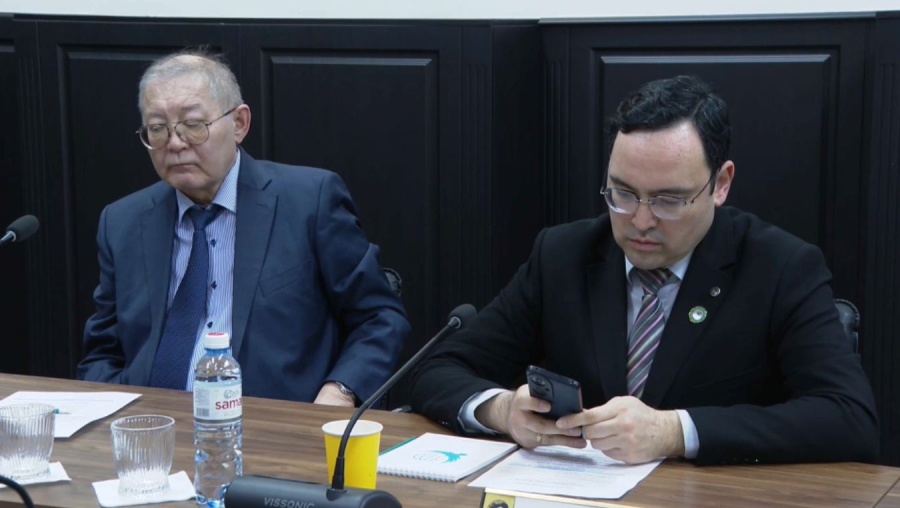 Президент жанындағы ҚСЗИ жаңа Конституция жобасын талқылады