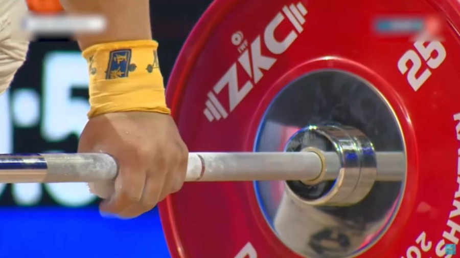 ЧА по тяжелой атлетике: медальный триумф сборной Казахстана