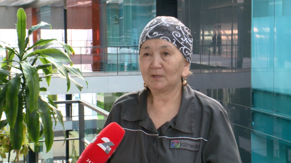 24KZ арнасы «Қазмедиадағы» тазалыққа жауапты қызметкерлерге алғыс айтты