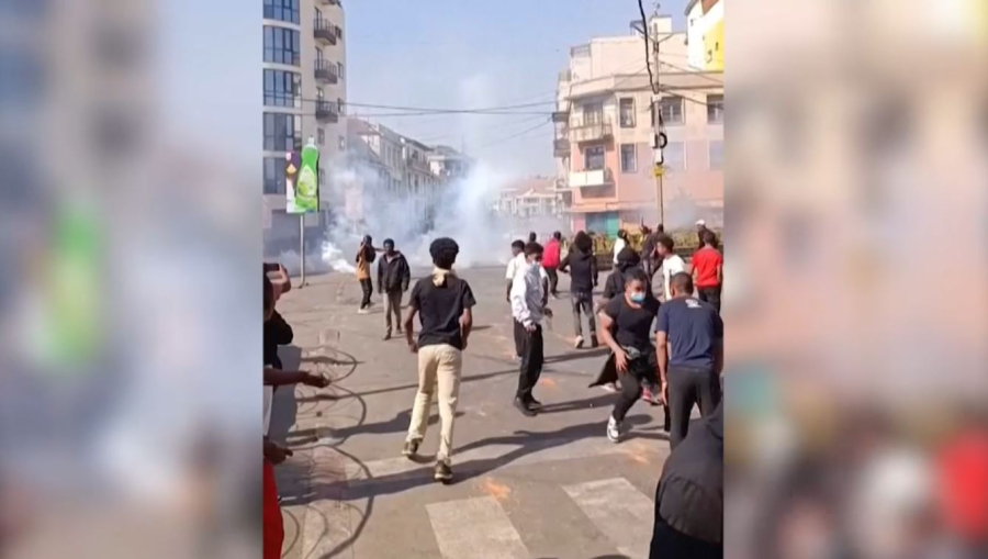 Мадагаскарда коменданттық сағат енгізілді