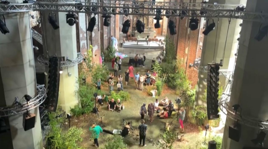 Церковь в Польше превратили в оазис 