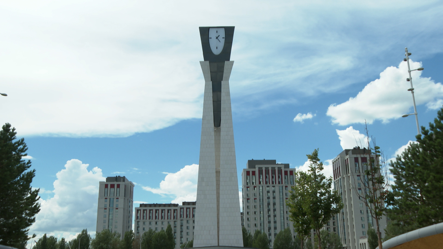 Казахстан начинает жить по новой Конституции