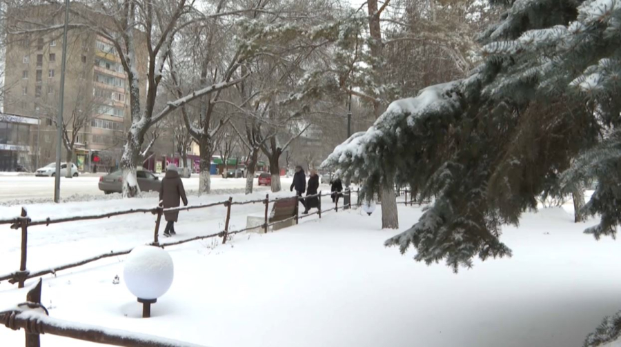 Актюбинцы готовятся к встрече Нового года