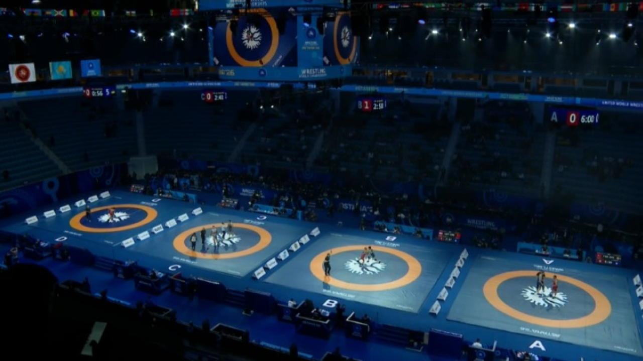 900 борцов из 135 стран участвуют в чемпионате мира в Астане