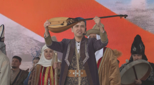 Жители Алматы празднуют Көрісу күні на Коктобе