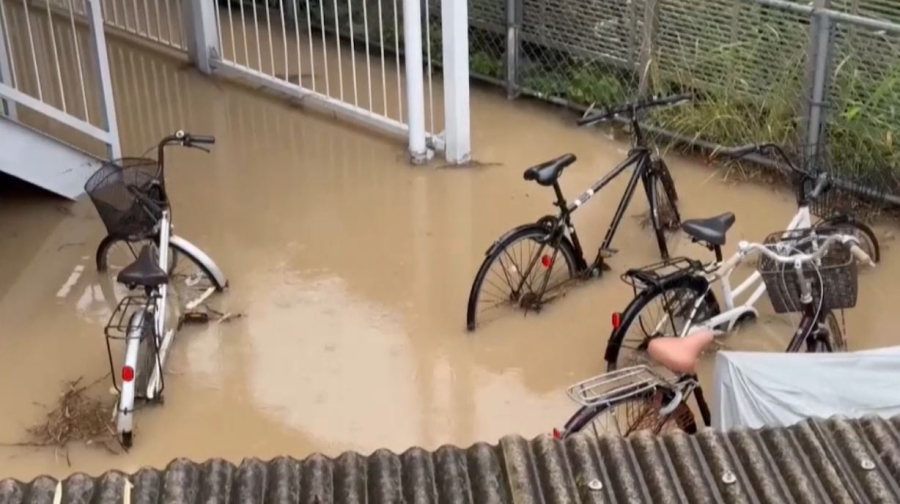 Масштабные наводнения обрушились на юг Японии