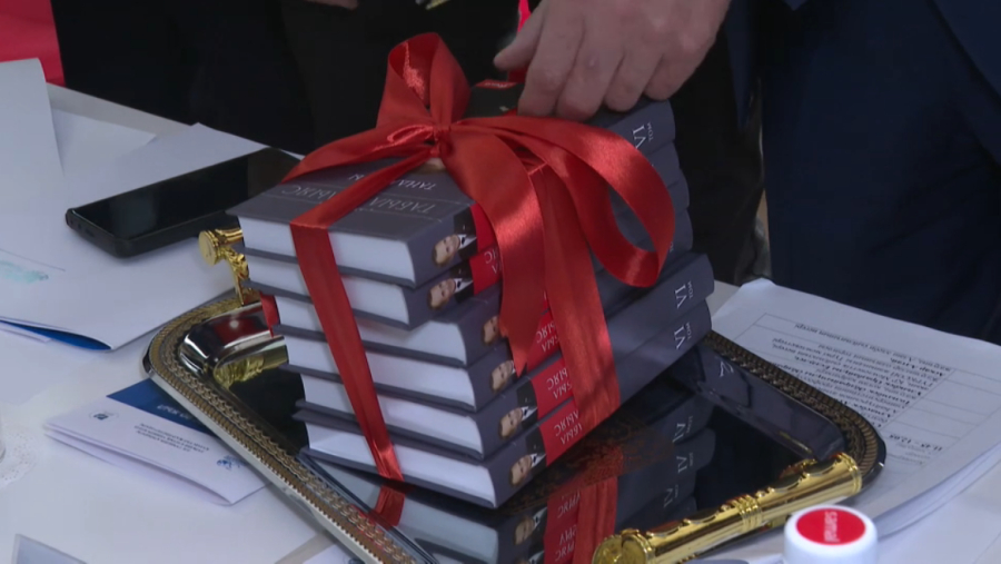 Сатирик Табыл Құлыястың «Таңдамалы» кітабының 6-томы жарық көрді