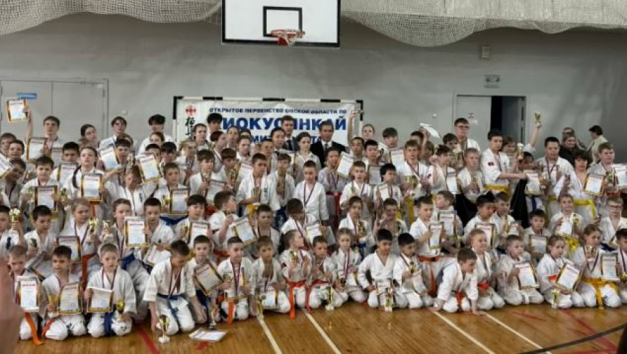 Казахстанские каратисты завоевали четыре медали на турнире в России