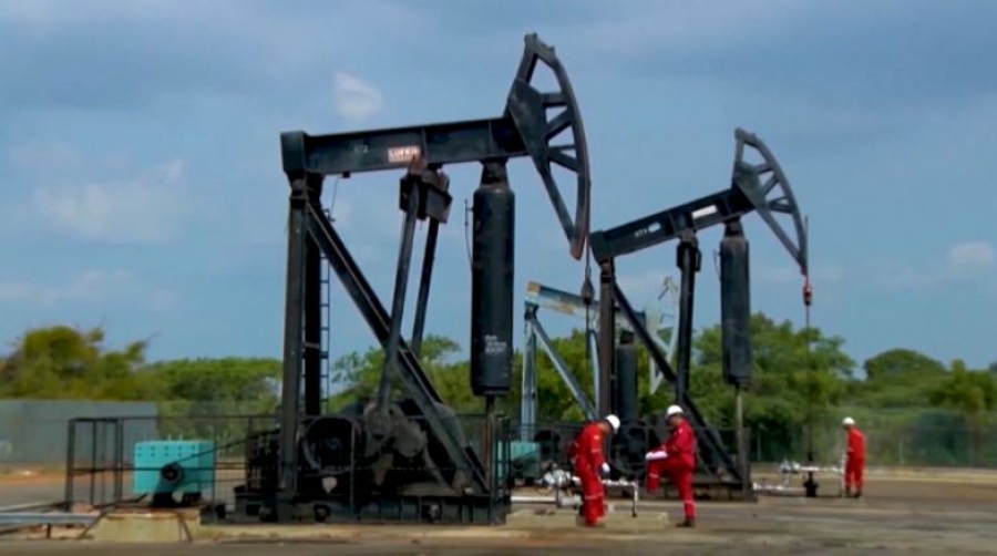 Цены на Brent и WTI продолжают расти