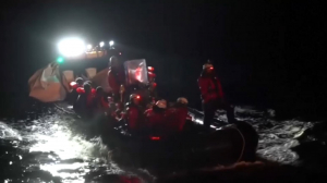 У берегов Ливии спасли 87 мигрантов