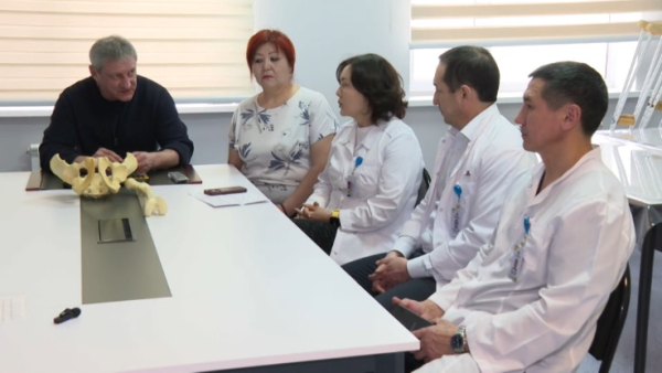 Впервые операции по эндопротезированию суставов подросткам проведены в РК