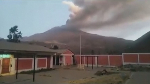 В Перу готовятся к эвакуации из-за извержения вулкана
